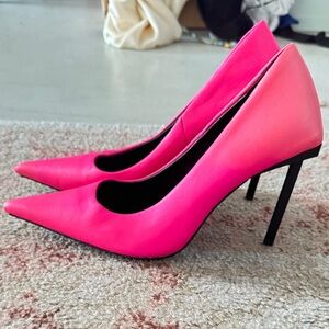 BALENCIAGA SZ40 Pink and Black Stiletto Heels